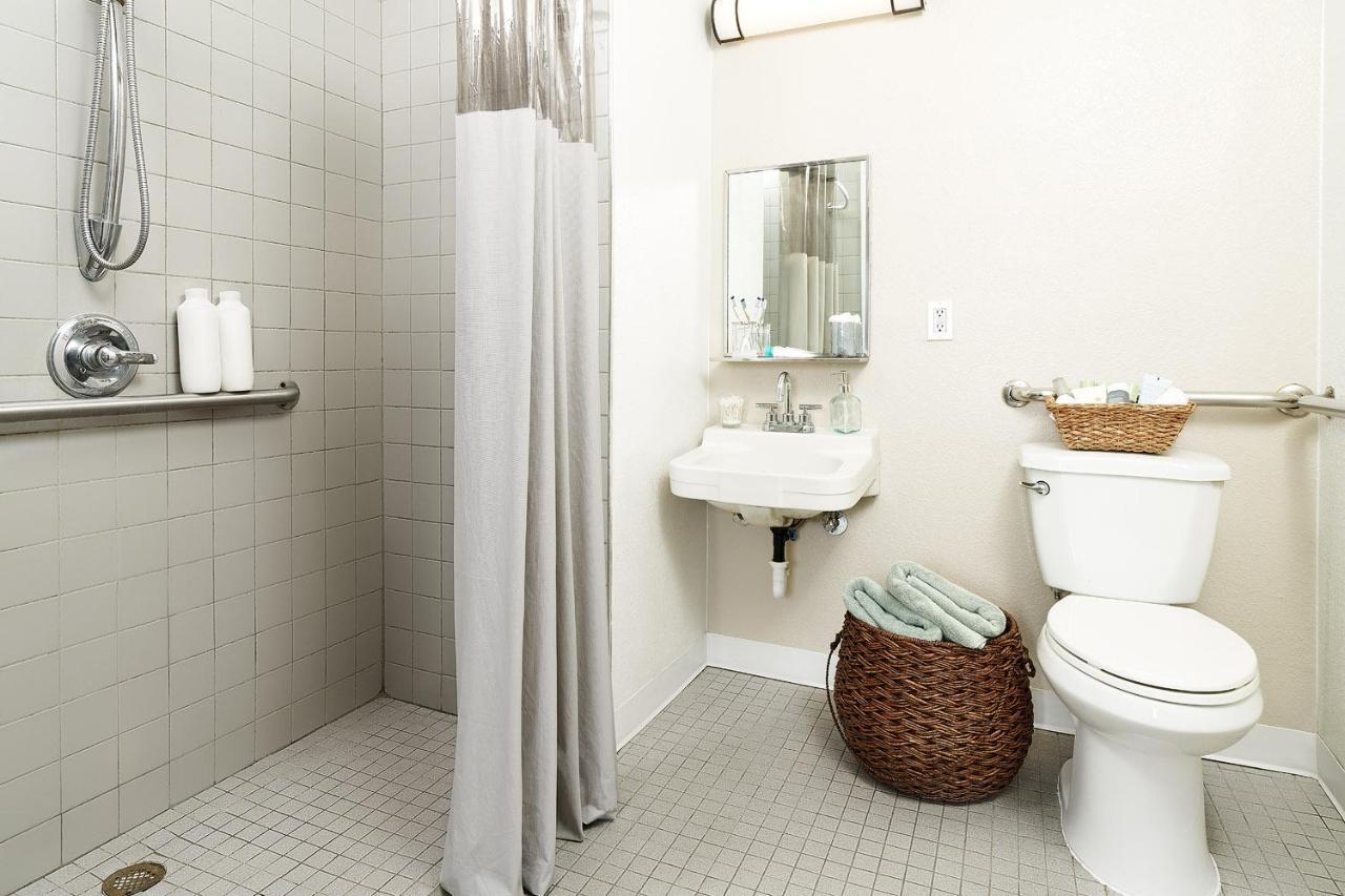 Intown Suites Extended Stay Auburn Al Екстериор снимка